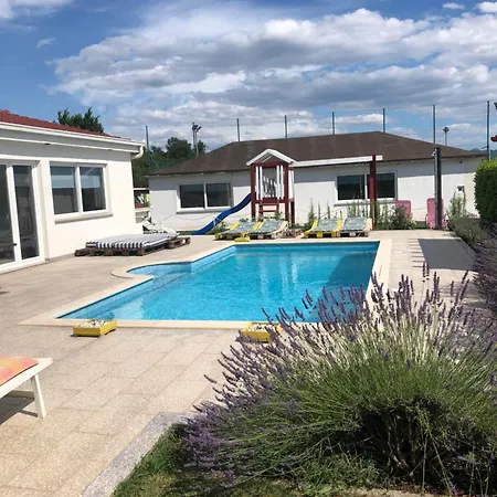 Villa Julia *